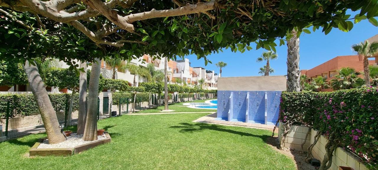 Homes of Spain, Apartamentos Paraíso Vera Playa, Bajo W Nuku Hiva con jardín y piscina privada a pie de playa, WIFI Playas de Vera Exterior foto